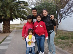 Gabriel "la Garza" Funes junto a su familia. (foto WCC)