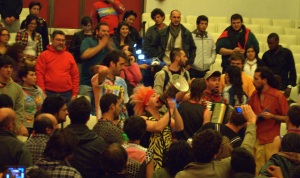 La alegría no es sólo brasilera confirmaron los asistentes al show de La Pata de la Tuerta en Radio Nacional (foto Morgana)